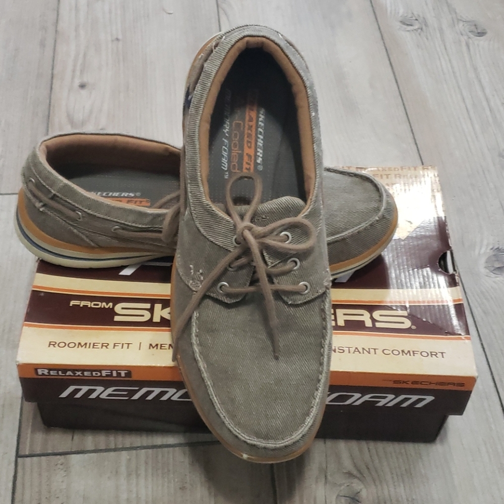 Sketchers Relaxed Fit With Memory Foam Shoes - image 3